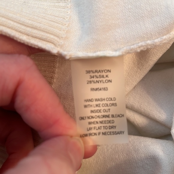 Calvin Klein winter white top, XL - Picture 6 of 6